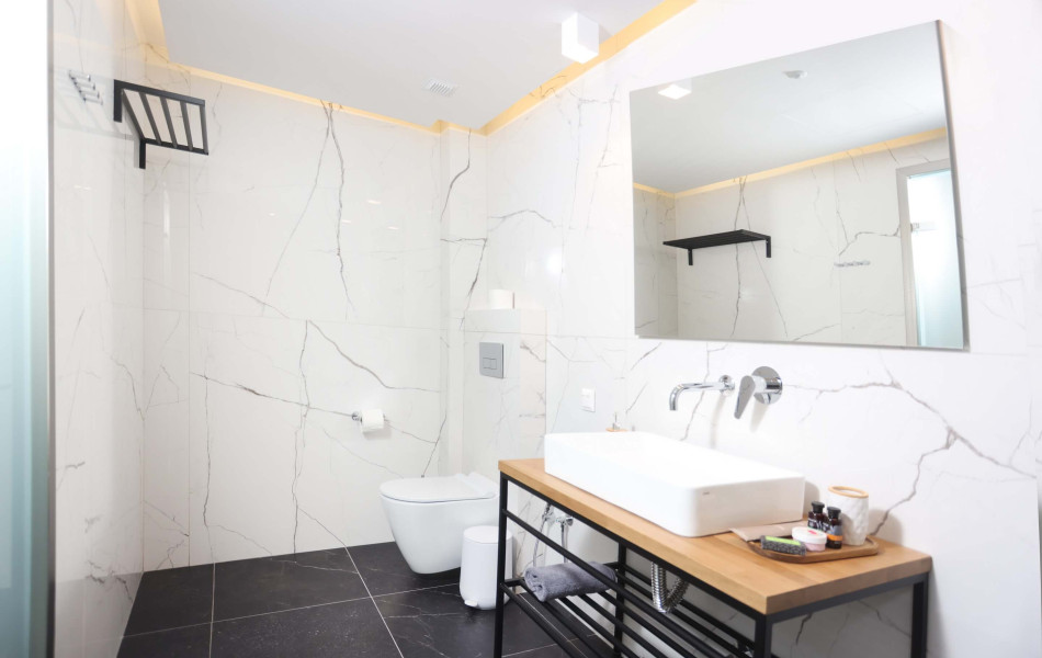 Tiara Holidays - Lefko Suites - Suprerior Suite - bathroom